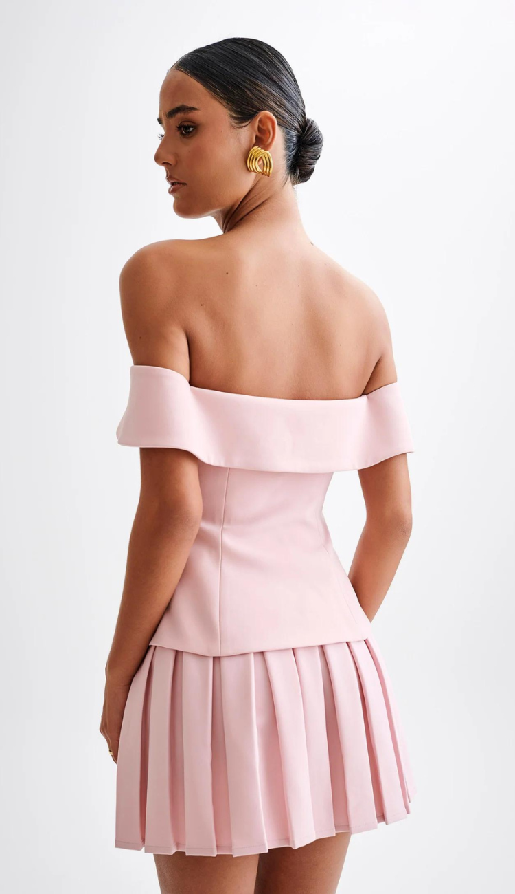 Conjunto de traje rojo sin tirantes Eloise