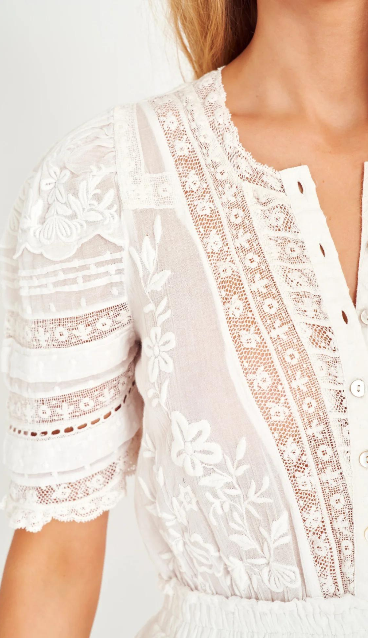 Vestido mini de encaje blanco Jane